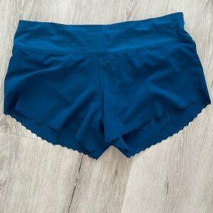 Lululemon Women’s Shorts size 4 XS